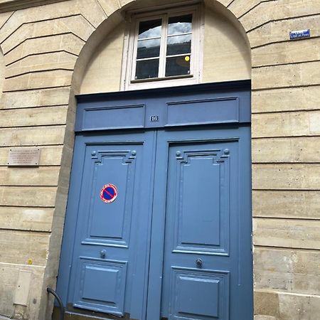 Joli 2 Pieces Proche Marais Apartment Paris Bagian luar foto